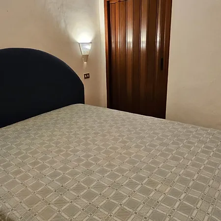 Holiday home Caracteristic Stone House Center Of Introdacqua